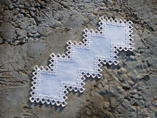 Broderie 1-52