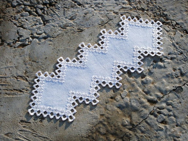 Broderie 1-52