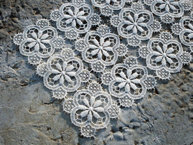 Dantela 215
