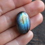 Cabochon Labradorit Oval flashy  spectrolit