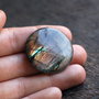 Cabochon Labradorit  rotund - 31 mm   - spectrolit aramiu