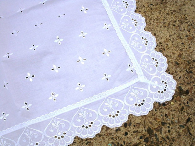 Broderie 1-63