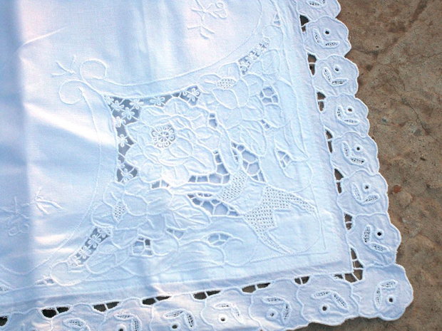 Broderie 1-66