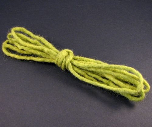 9187 - Snur, fir fetru, lana impaslita, 2mmx2m, verde crud