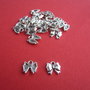 Fundita argintie antichizata aprox 2x10x10 mm (cu agatatoarea)