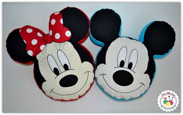 Perna in forma de Minnie, Mickey