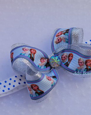 Bentita  Elsa-Ana argintie pentru Craciun