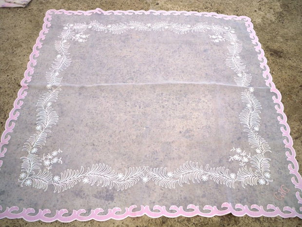 Broderie 72