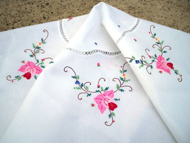 Broderie 73