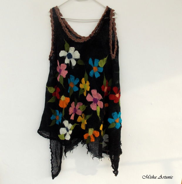 Vesta boho chic cu flori impaslite