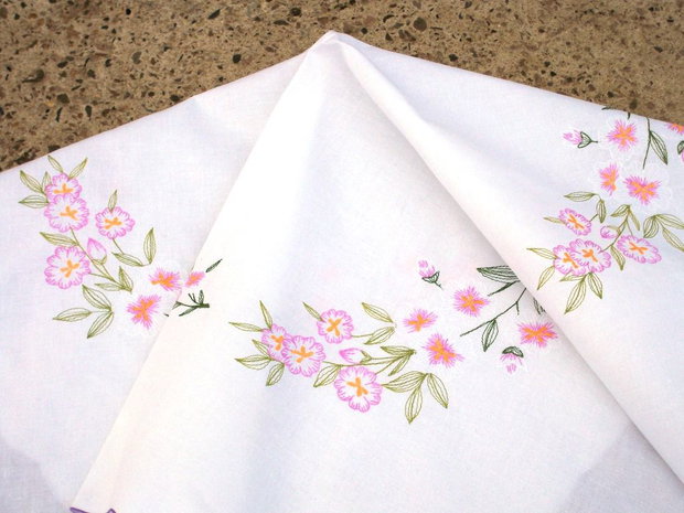 Broderie 1-72