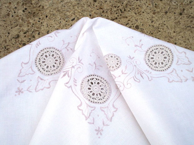 Broderie 1-75