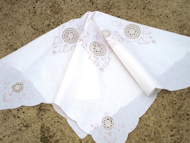 Broderie 1-75