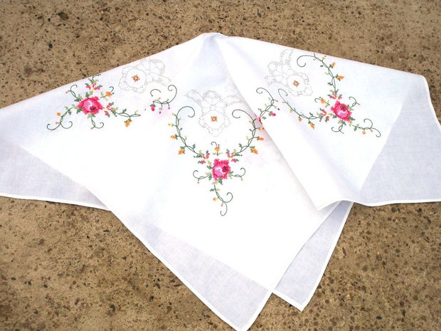 Broderie 1-77
