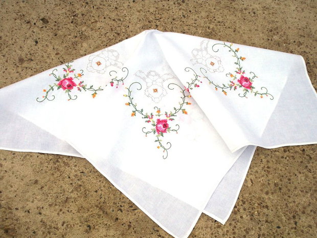Broderie 1-77
