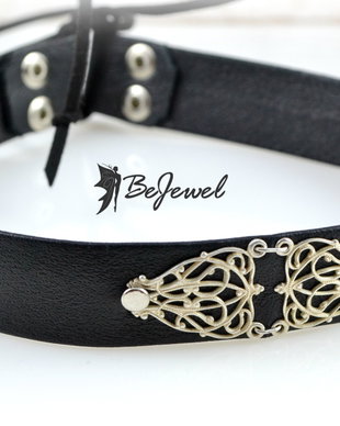 Colier choker din piele si accesorii placate cu argint ''Gothica''