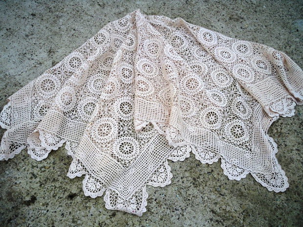 Dantela 230