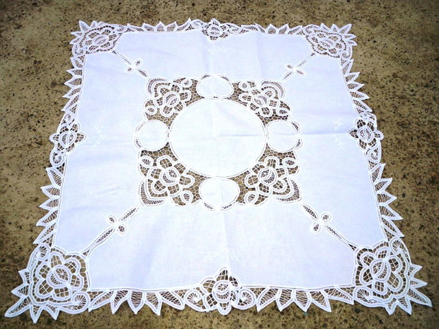 Broderie 1-85
