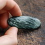 Cabochon Serafinit rusesc - oval-alungit