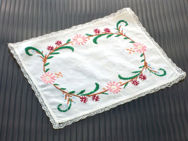Broderie 1-93
