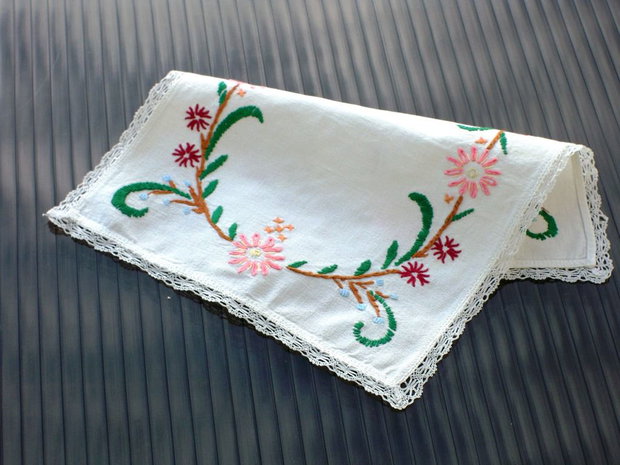 Broderie 1-93