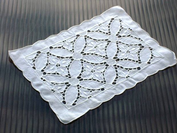 Broderie 1-94