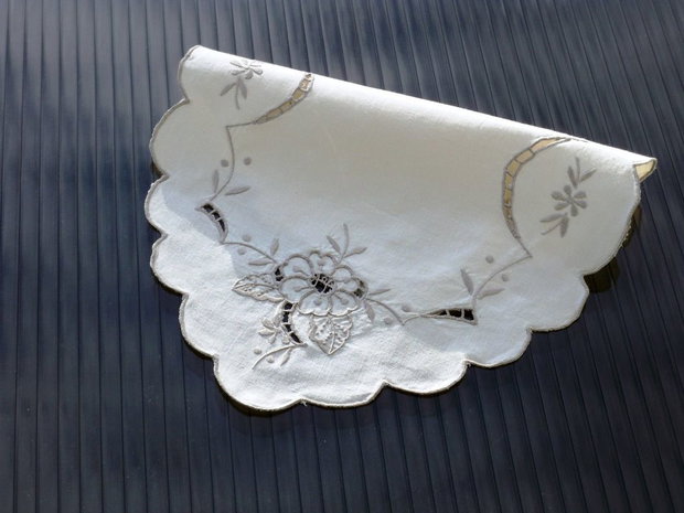 Broderie 1-98