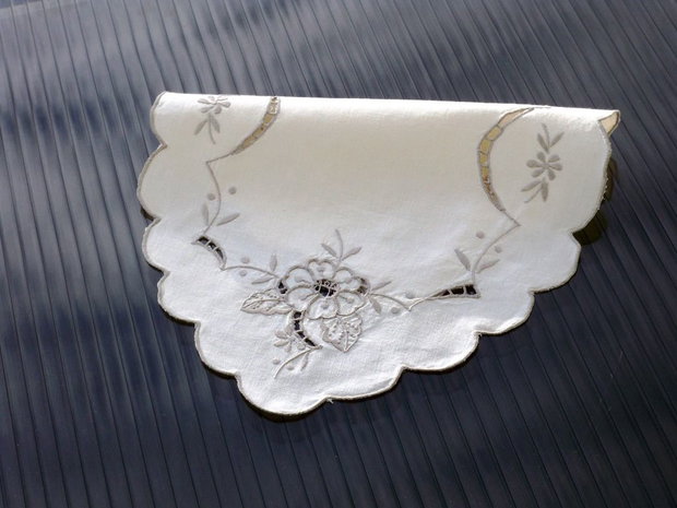 Broderie 1-98