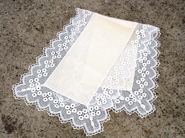 Accesoriu dantelat 7