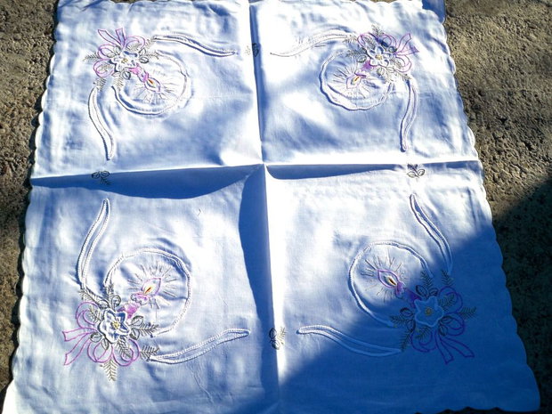 Broderie 1-107