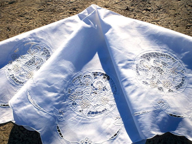 Broderie 1-108