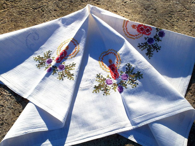 Broderie 1-111