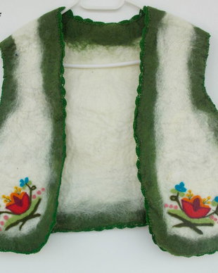 Bundita impaslita cu broderie impaslita - Vandut