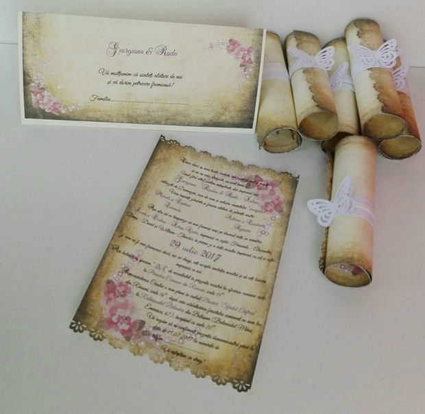 Invitatii vintage rulate