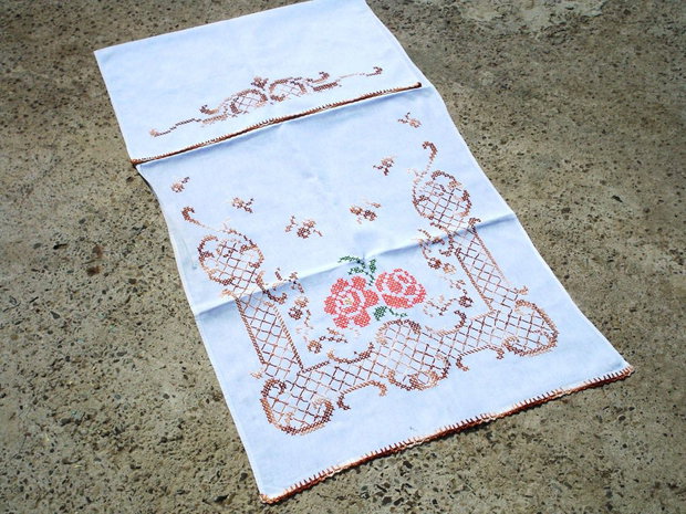 Broderie 1-123