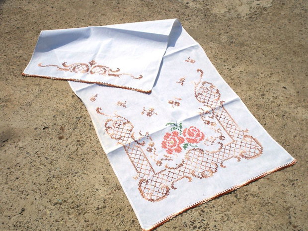 Broderie 1-123