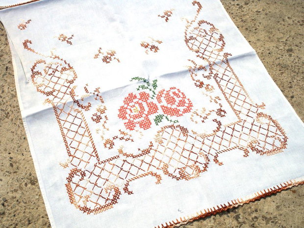 Broderie 1-123