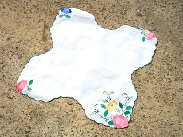 Broderie 1-124