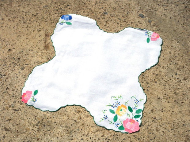 Broderie 1-124