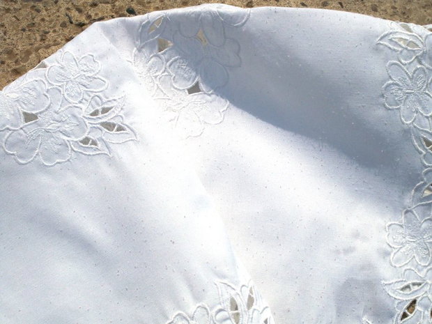 Broderie 1-127