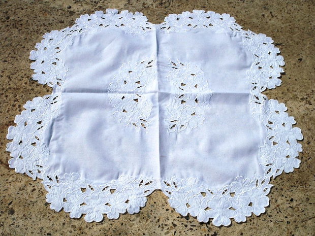 Broderie 1-127