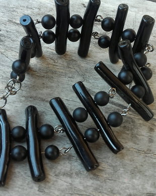 Black  - bratara