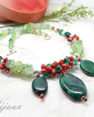 Colier chrysocolla cu coral