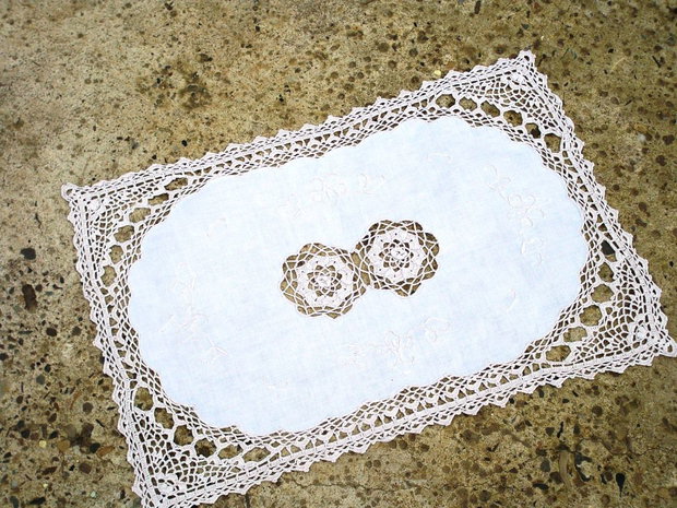 Broderie 1-132