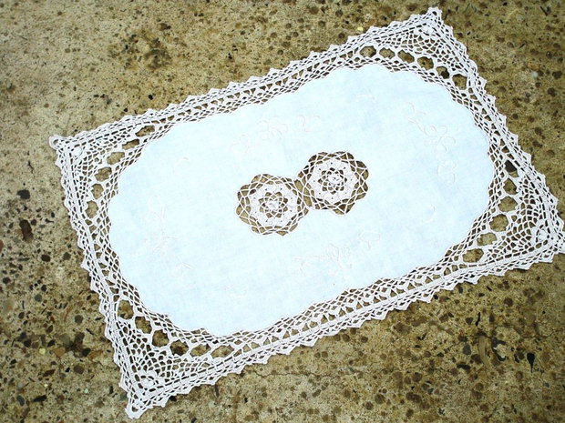 Broderie 1-132