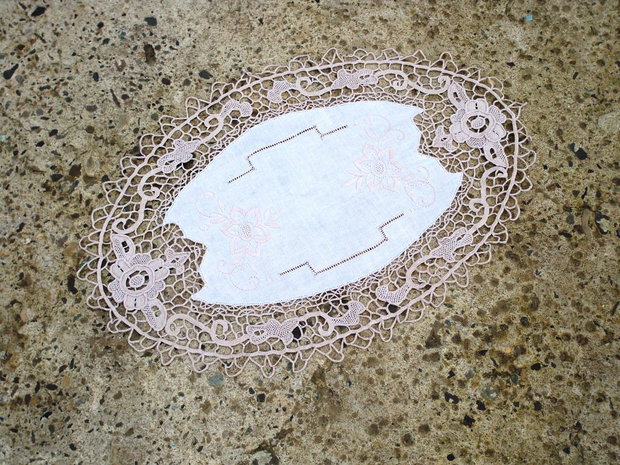 Broderie 1-133