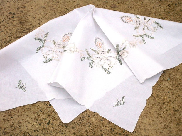 Broderie 1-135