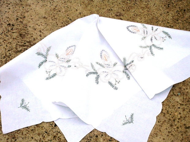 Broderie 1-135