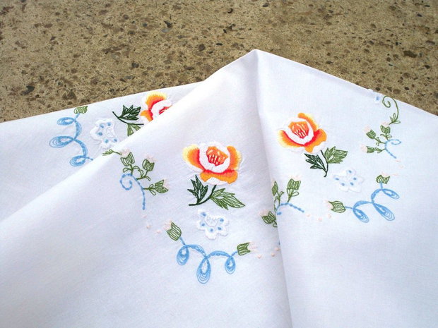 Broderie 1-136