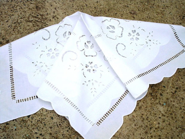 Broderie 1-138
